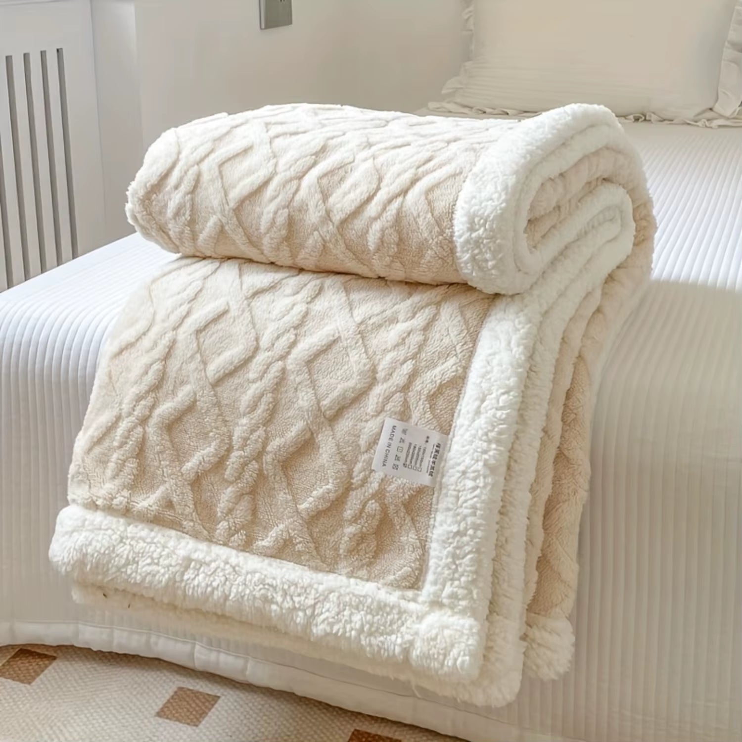 1Pc Double-Sided Fleece Bed Blanket, Autumn and Winter Thickened Sofa Blanket, Air Conditioning Blanket, Suitable for All Season